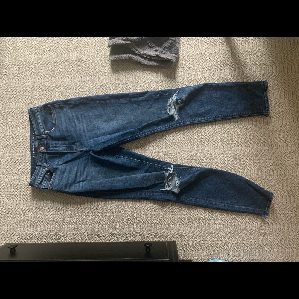American Eagle Mom Jeans NWT Size 6